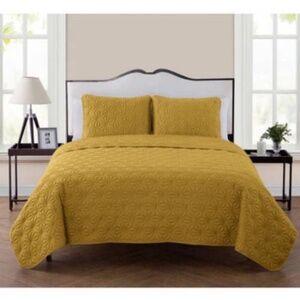 VCNY HOME Kaleidoscope 3-Pc. Full/Queen Quilt Set NWT